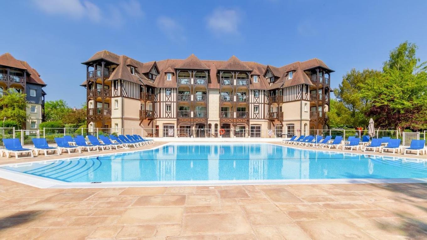 Appart 2 Chambres Piscine Chez Rox - Residence Du Golf Deauville Exterior photo